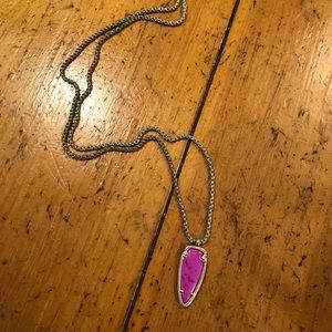Kendra Scott necklace